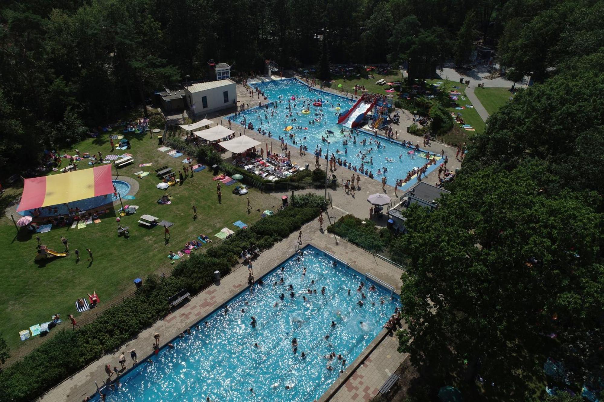 Vakantiepark Hoelte Рийсен Екстериор снимка