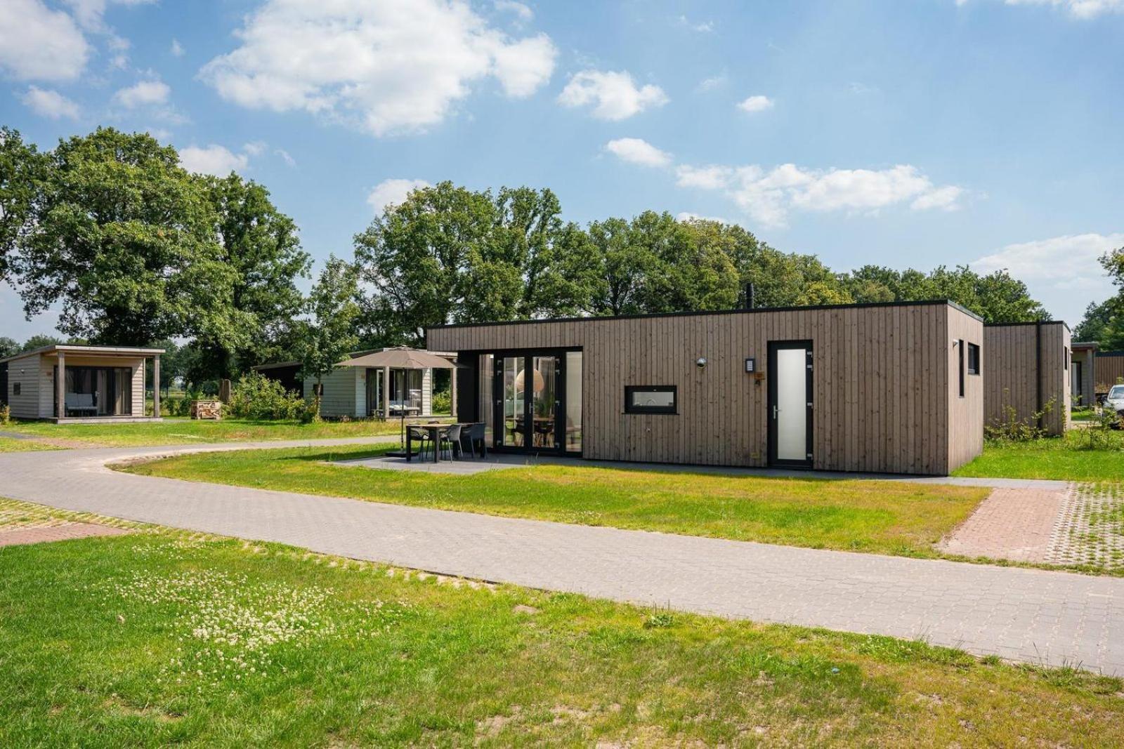 Vakantiepark Hoelte Рийсен Екстериор снимка